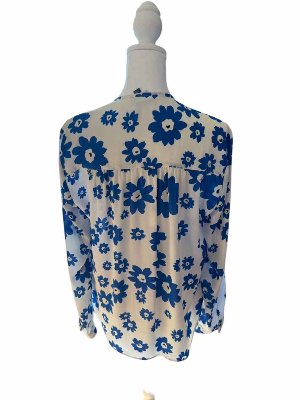 Cabi Blue Floral V-Neck Button Front Women's Top - Picture 6 of 7